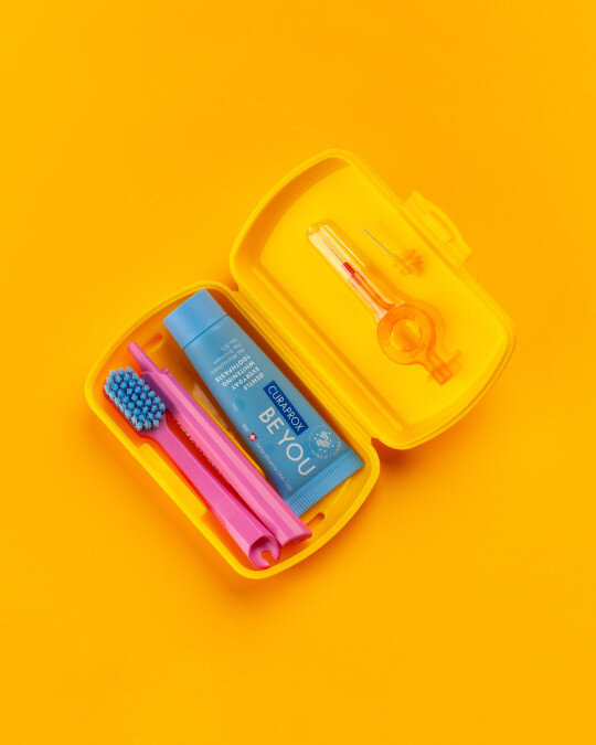 Курапрокс CARE PRODUCTS Curaprox Be You Yellow travel toothbrush set